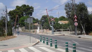 FOTOGRAFÍAS --- Paso a nivel