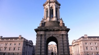 Dublín: el Trinity College y el ferrocarril en Irlanda