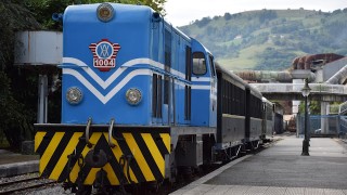 NOTICIAS --- Cuatro muertos al chocar un tren y un coche en un paso a nivel en Alicante