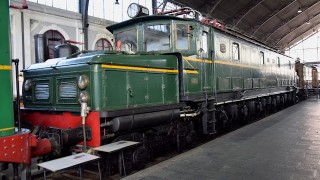 FOTOGRAFÍA --- Locomotora 7507