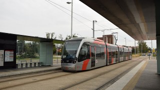 FOTOGRAFÍA --- Tranvía de Zaragoza