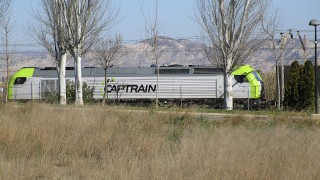 FOTOGRAFÍA --- Locomotora 335