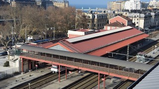 NOTICIAS --- El sábado 9 comenzará la colocación del puente ferroviario de Iztueta en su lugar y se cortará el tráfico de trenes