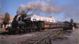 Cazadores de trenes. Homenaje a quienes proyectan hacia el futuro la imagen de nuestro ferrocarril