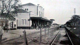 El ferrocarril en Morón, provincia de Buenos Aires
