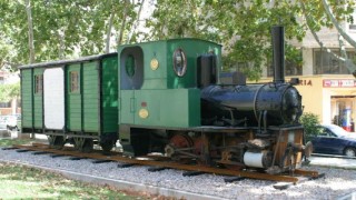NOTICIAS --- La historia de La Panderola, el tren que 'volaba' en Castellón