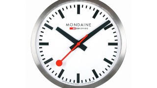 NOTICIAS --- Por qué los relojes ferroviarios suizos regalan un segundo en cada minuto
