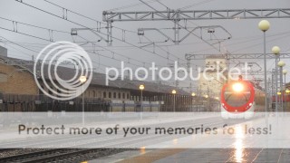 FOTOGRAFÍA --- Tren bajo la lluvia