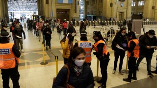 Las restricciones en trenes, subtes y colectivos