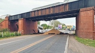 Colapso puente ferroviario