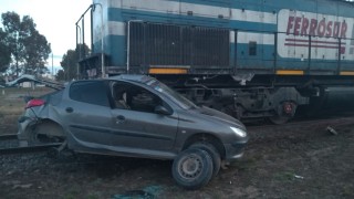 Choco contra un tren en Medanos